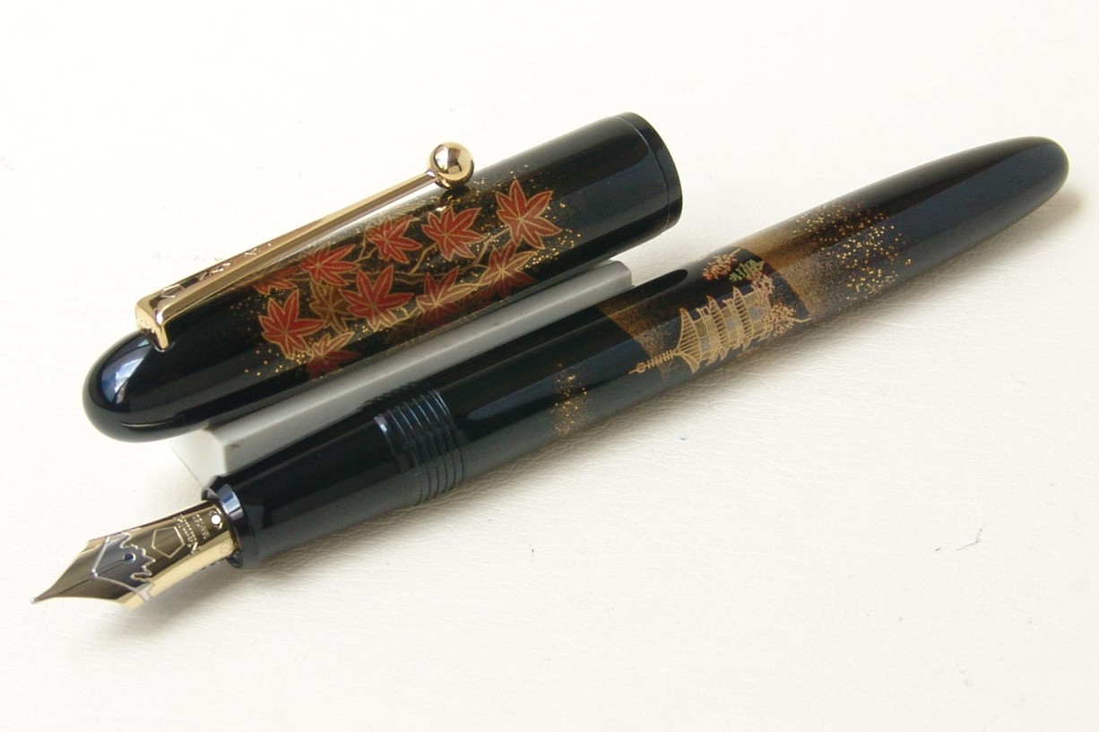 NamikiYukariMakieAutumnLeavesFP_A